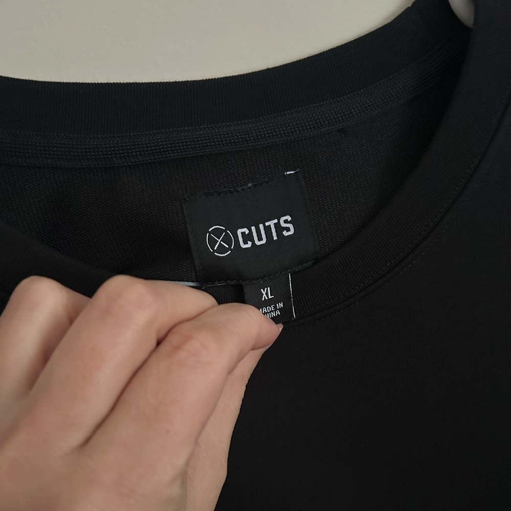 Cuts Hyperloop Split Hem Sweatshirt In Black Size… - image 3